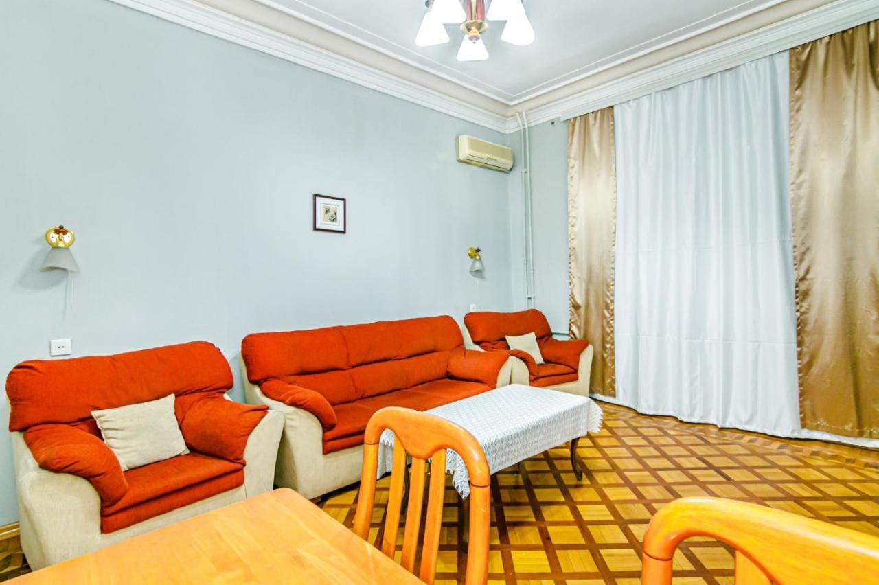 Targovu Nizami Street 4 Room Баку Экстерьер фото
